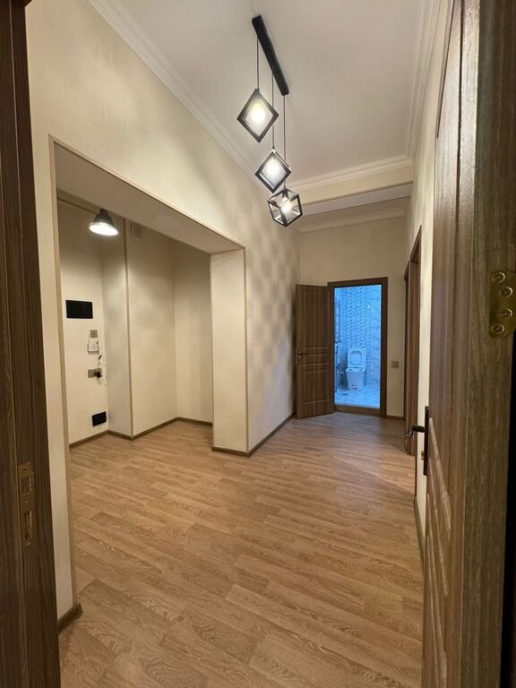 Kirayə verilir 3 otaqlı yeni tikili, 100 m², 28 May m.-13