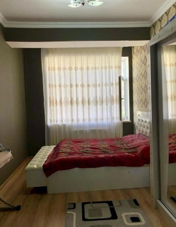 Satılır 3 otaqlı köhnə tikili, 93 m², Elmlər Akademiyası m.-2
