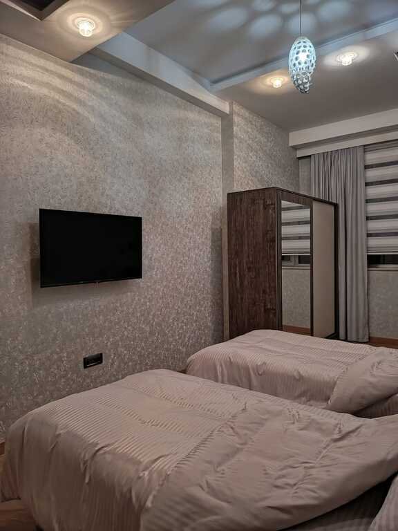Kirayə verilir 4 otaqlı yeni tikili, 250 m², İçərişəhər m.-10