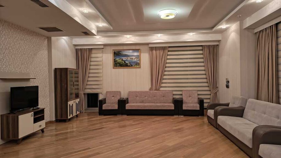 Kirayə verilir 4 otaqlı yeni tikili, 250 m², İçərişəhər m.-17