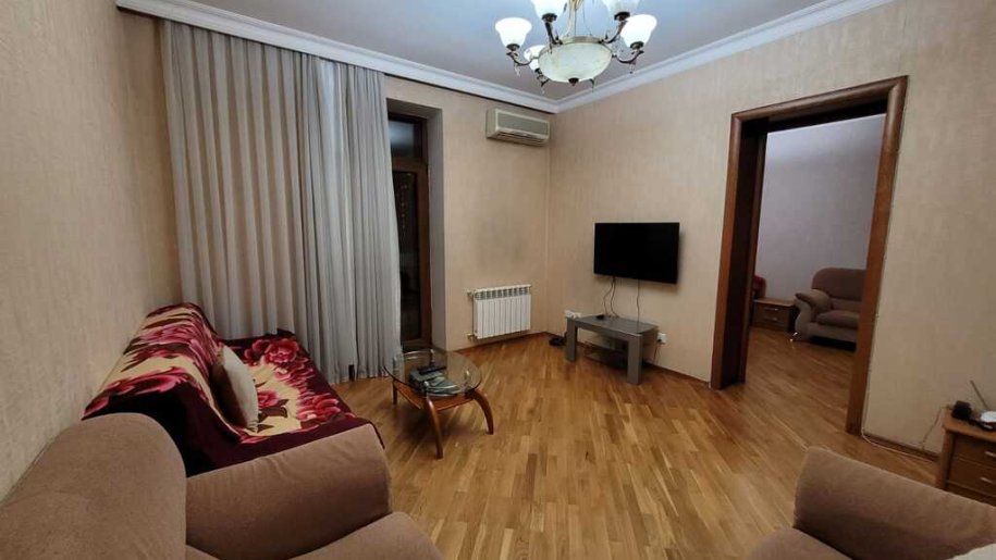 Kirayə verilir 2 otaqlı köhnə tikili, 60 m², Nəsimi-3