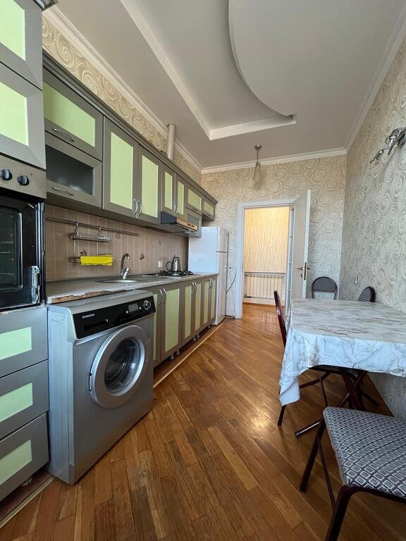 Satılır 3 otaqlı yeni tikili, 106 m², Nəriman Nərimanov m.-8
