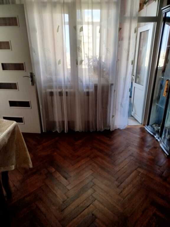 Kirayə verilir 1 otaqlı köhnə tikili, 50 m², Memar Əcəmi m.-3