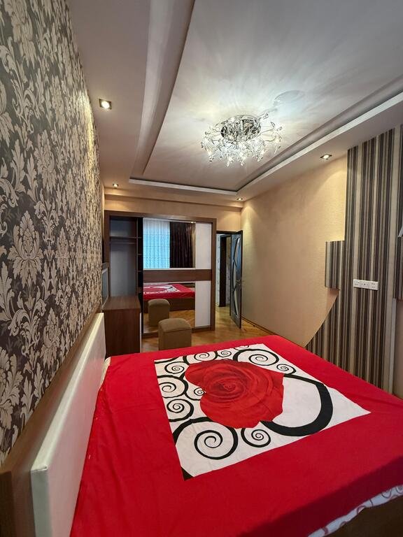 Kirayə verilir 3 otaqlı yeni tikili, 130 m², Xətai m.-7