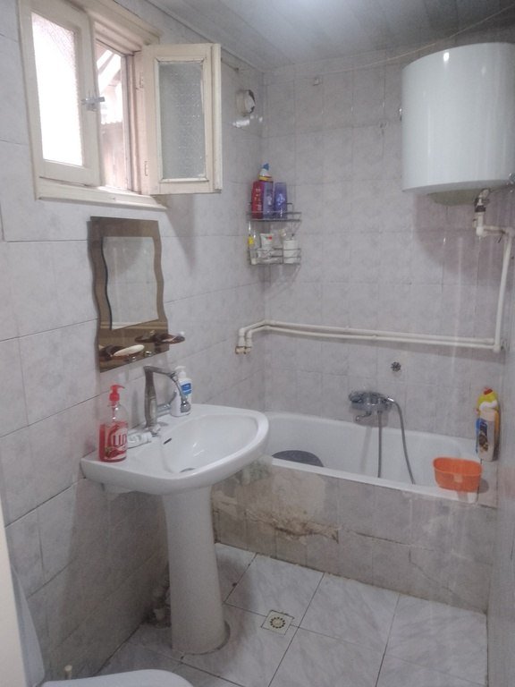 Kirayə verilir 2 otaqlı köhnə tikili, 60 m², Nizami m.-13