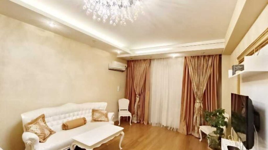 Satılır 3 otaqlı yeni tikili, 137 m², 7-ci mikrorayon-1