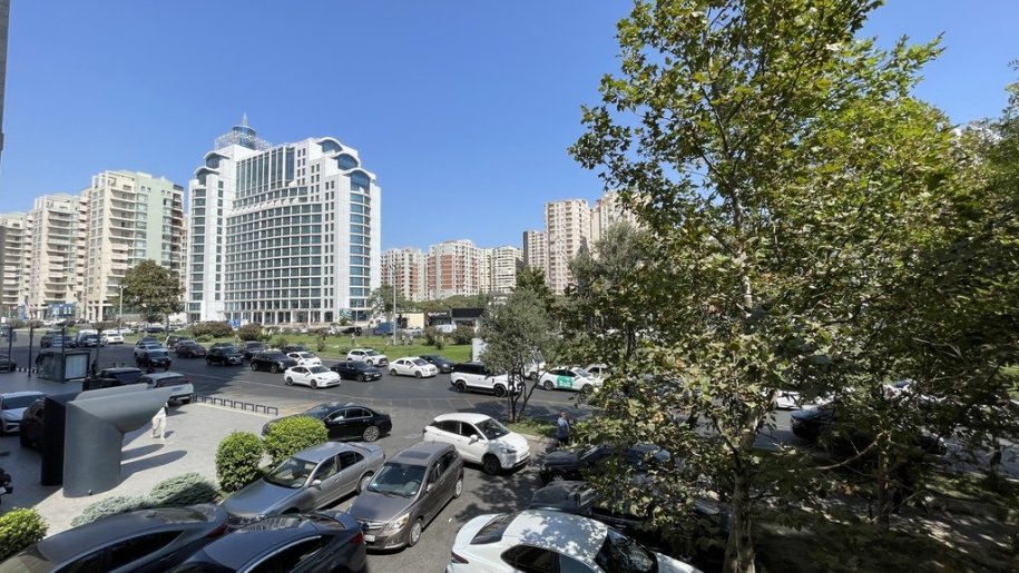 Kirayə verilir 3 otaqlı köhnə tikili, 90 m², 8 noyabr-1
