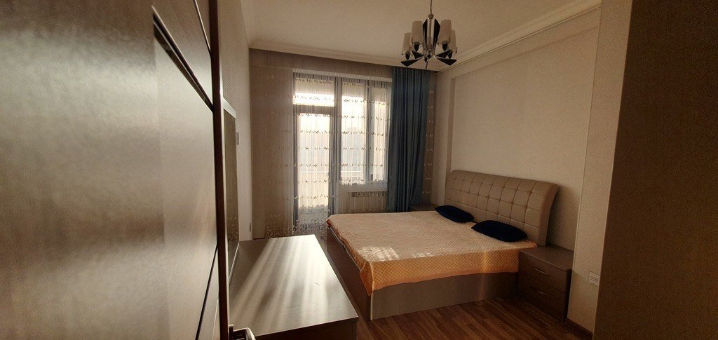 Satılır 3 otaqlı yeni tikili, 101 m², İnşaatçılar m.-7