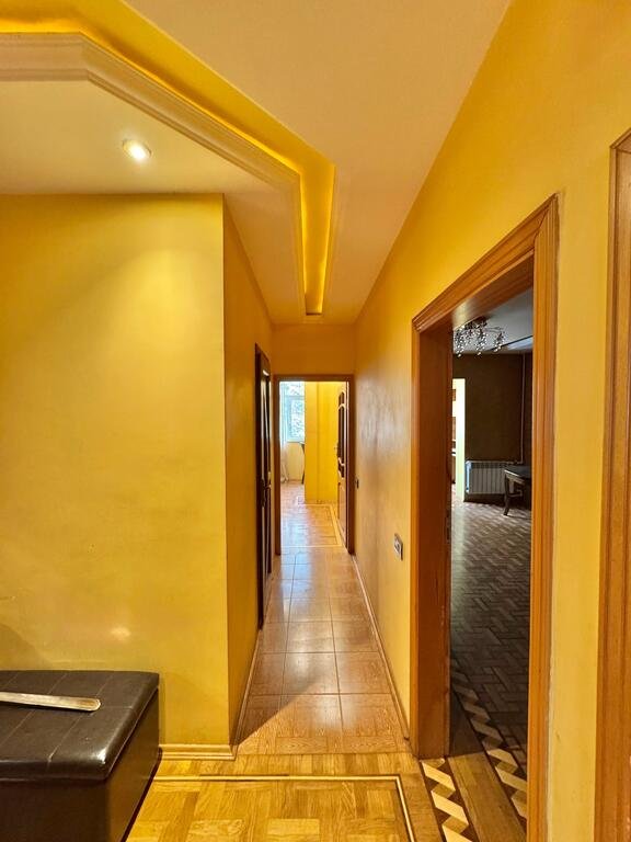 Satılır 4 otaqlı köhnə tikili, 110 m², Azadlıq Prospekti m.-15