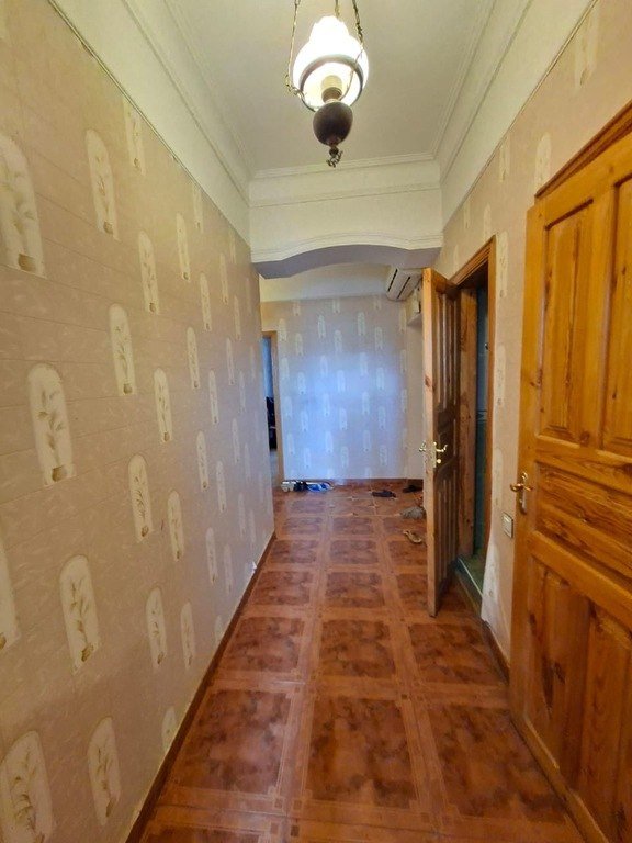 Kirayə verilir 3 otaqlı köhnə tikili, 90 m², Xutor-5