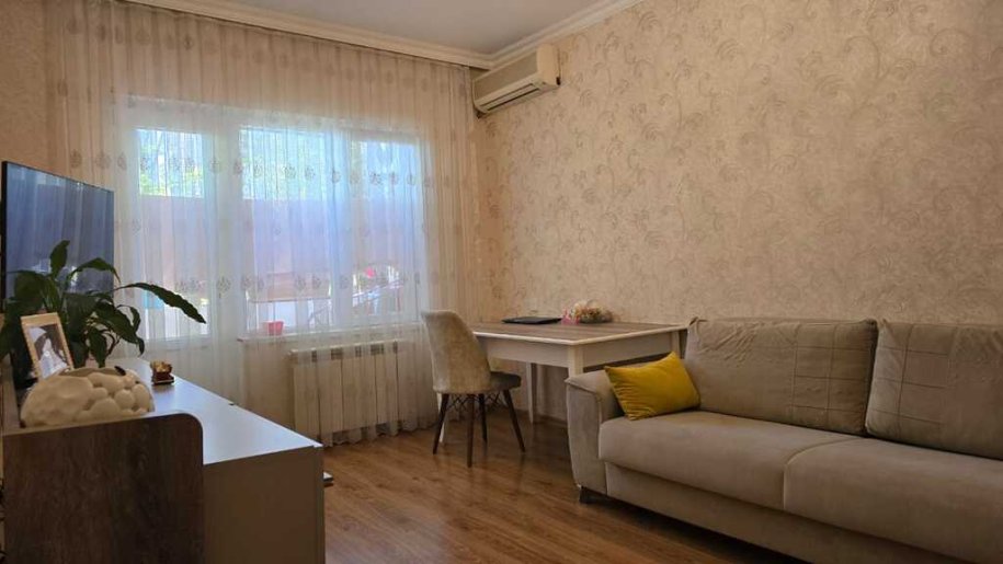 Satılır 2 otaqlı köhnə tikili, 65 m², Köhnə Günəşli-11