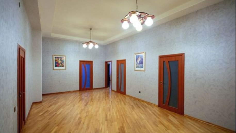 Kirayə verilir 4 otaqlı yeni tikili, 225 m², Sahil m.-11
