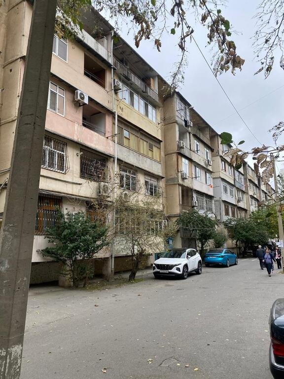 Satılır 4 otaqlı köhnə tikili, 85 m², Azadlıq Prospekti m.-1