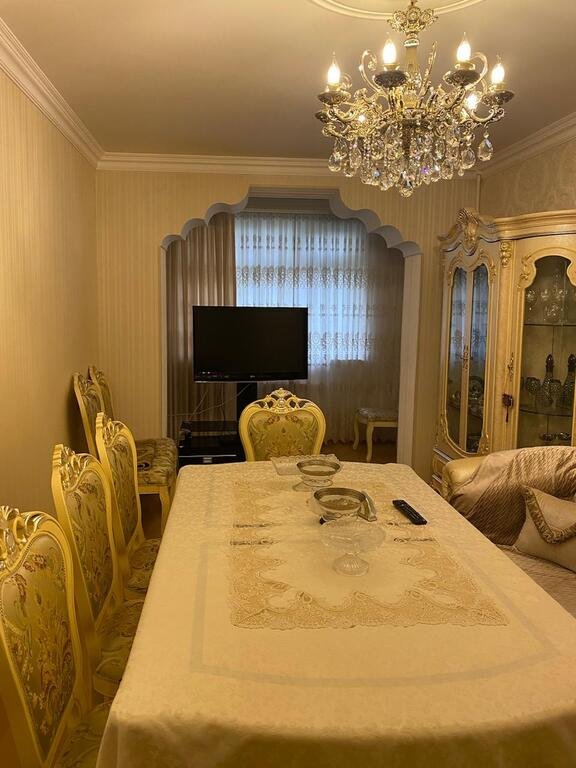 Satılır 4 otaqlı köhnə tikili, 85 m², Azadlıq Prospekti m.-5