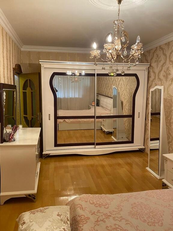 Satılır 4 otaqlı köhnə tikili, 85 m², Azadlıq Prospekti m.-8