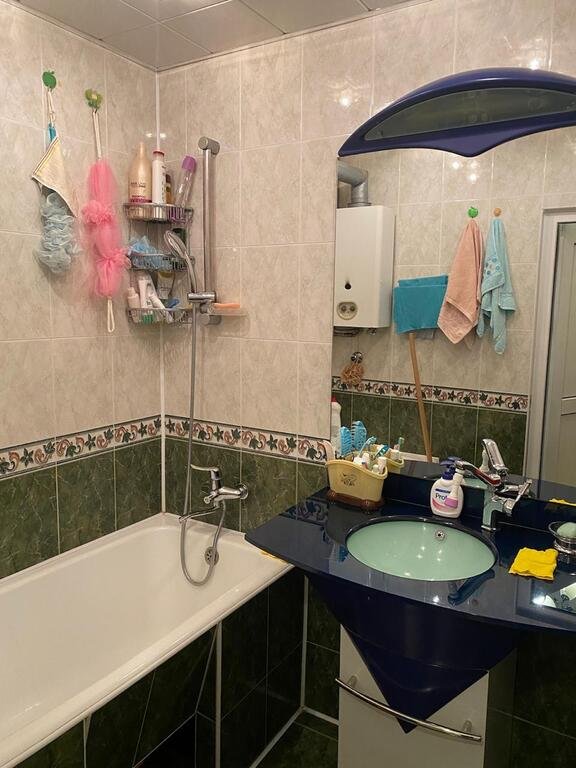 Satılır 4 otaqlı köhnə tikili, 85 m², Azadlıq Prospekti m.-10