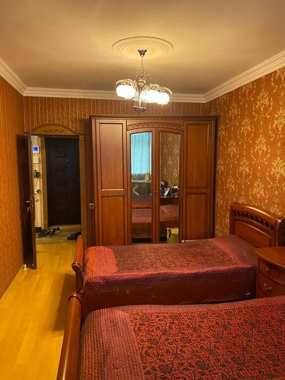 Satılır 4 otaqlı köhnə tikili, 85 m², Azadlıq Prospekti m.-15