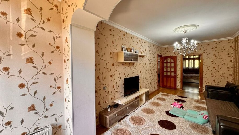 Satılır 4 otaqlı köhnə tikili, 120 m², Neftçilər m.-2