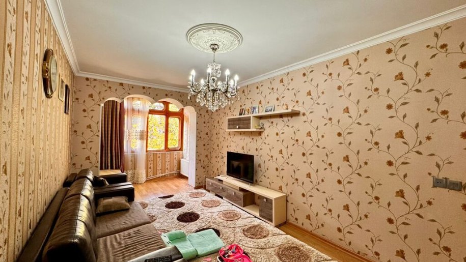 Satılır 4 otaqlı köhnə tikili, 120 m², Neftçilər m.-3