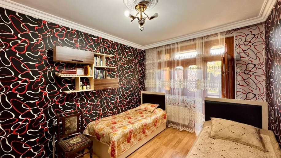 Satılır 4 otaqlı köhnə tikili, 120 m², Neftçilər m.-6