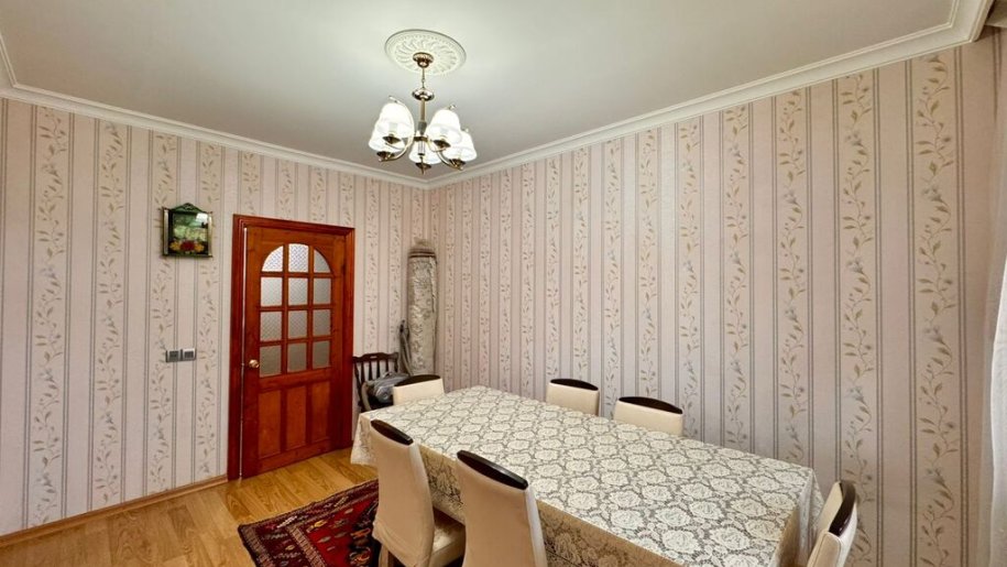 Satılır 4 otaqlı köhnə tikili, 120 m², Neftçilər m.-12