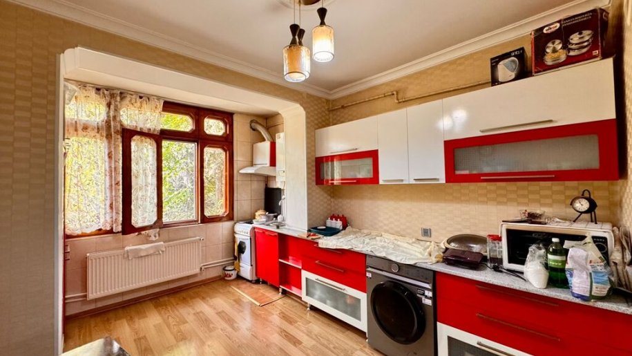 Satılır 4 otaqlı köhnə tikili, 120 m², Neftçilər m.-14