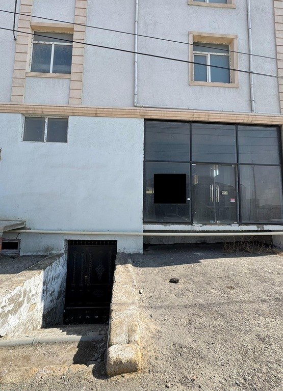 215 m<sup>2</sup> obyekt satılır, Masazır-2
