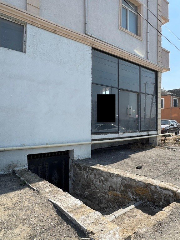 215 m<sup>2</sup> obyekt satılır, Masazır-4