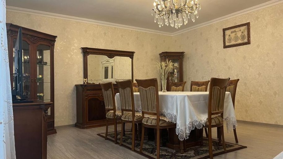 Satılır 4 otaqlı köhnə tikili, 96 m², Koroğlu m.-9