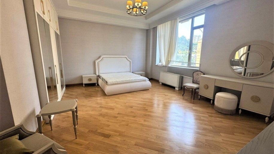 Kirayə verilir 5 otaqlı yeni tikili, 480 m², İçərişəhər m.-8