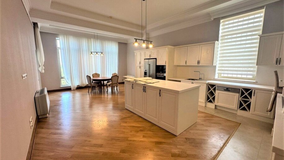 Kirayə verilir 5 otaqlı yeni tikili, 480 m², İçərişəhər m.-15