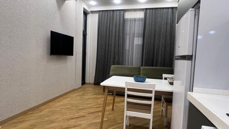 Kirayə verilir 2 otaqlı yeni tikili, 60 m², 28 May m.-1