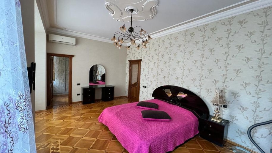 Kirayə verilir 4 otaqlı yeni tikili, 190 m², Nizami m.-3