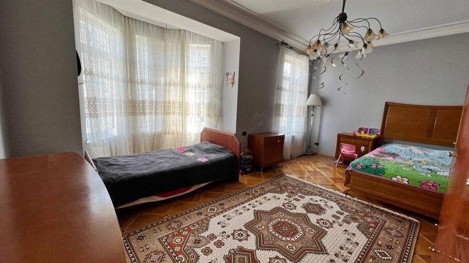 Kirayə verilir 4 otaqlı yeni tikili, 190 m², Nizami m.-5