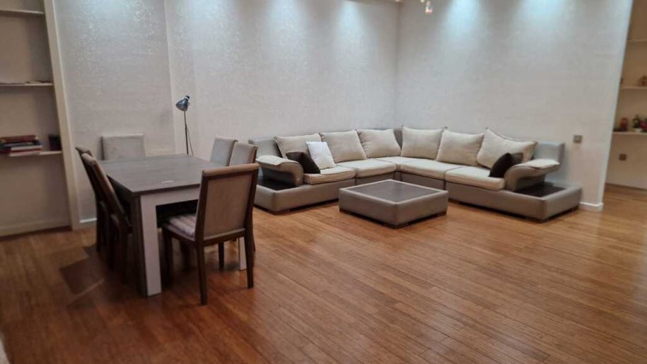 Kirayə verilir 4 otaqlı yeni tikili, 180 m², Nizami m.-1