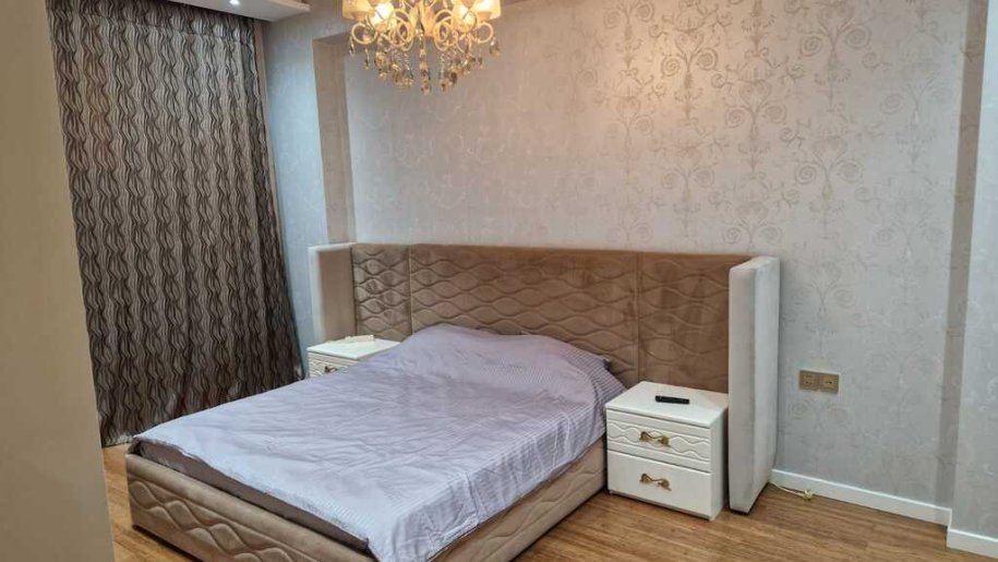 Kirayə verilir 4 otaqlı yeni tikili, 180 m², Nizami m.-12