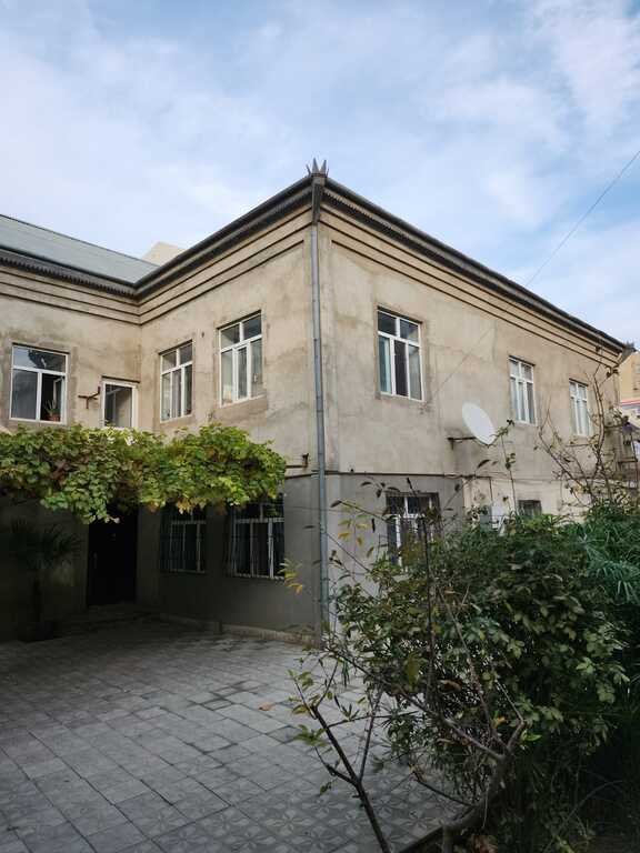 200 m<sup>2</sup> obyekt satılır, Qaraçuxur-1