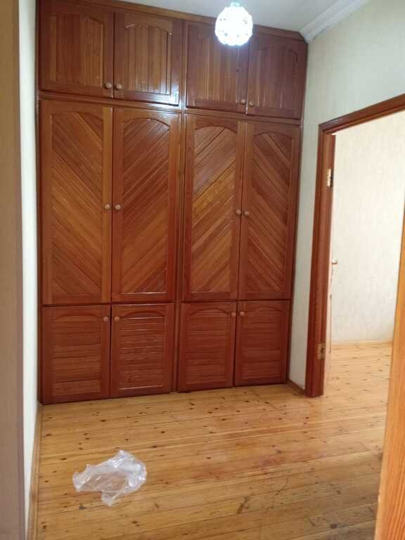 Kirayə verilir 2 otaqlı köhnə tikili, 55 m², Memar Əcəmi m.-13