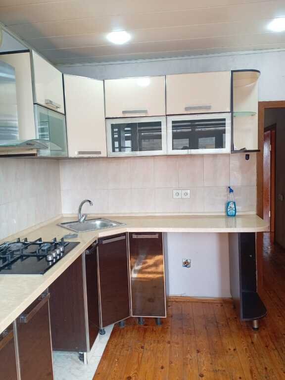 Kirayə verilir 2 otaqlı köhnə tikili, 55 m², Memar Əcəmi m.-17