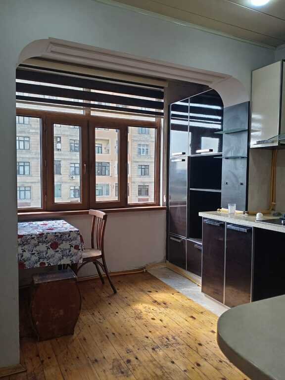 Kirayə verilir 2 otaqlı köhnə tikili, 55 m², Memar Əcəmi m.-20