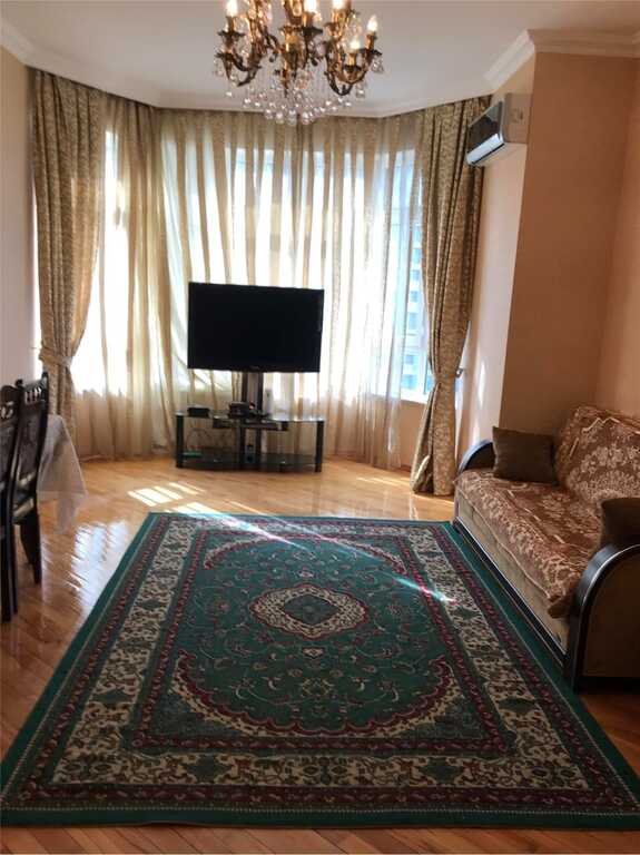 Kirayə verilir 3 otaqlı yeni tikili, 100 m², 8 noyabr-1