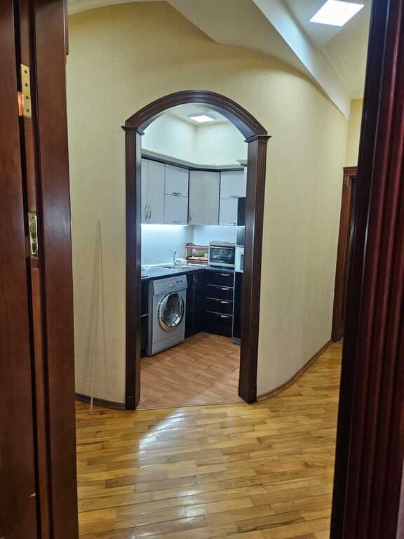 Kirayə verilir 3 otaqlı yeni tikili, 100 m², 8 noyabr-11
