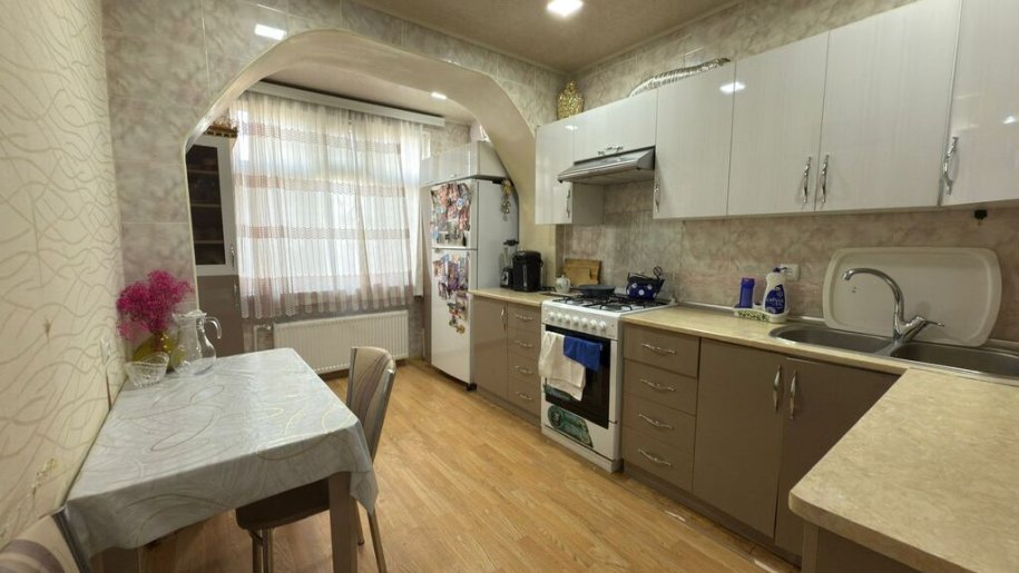 Satılır 2 otaqlı köhnə tikili, 60 m², Nəriman Nərimanov m.-5