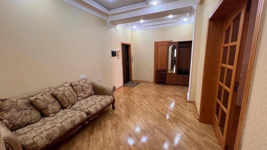 Kirayə verilir 4 otaqlı yeni tikili, 160 m², Gənclik m.-11