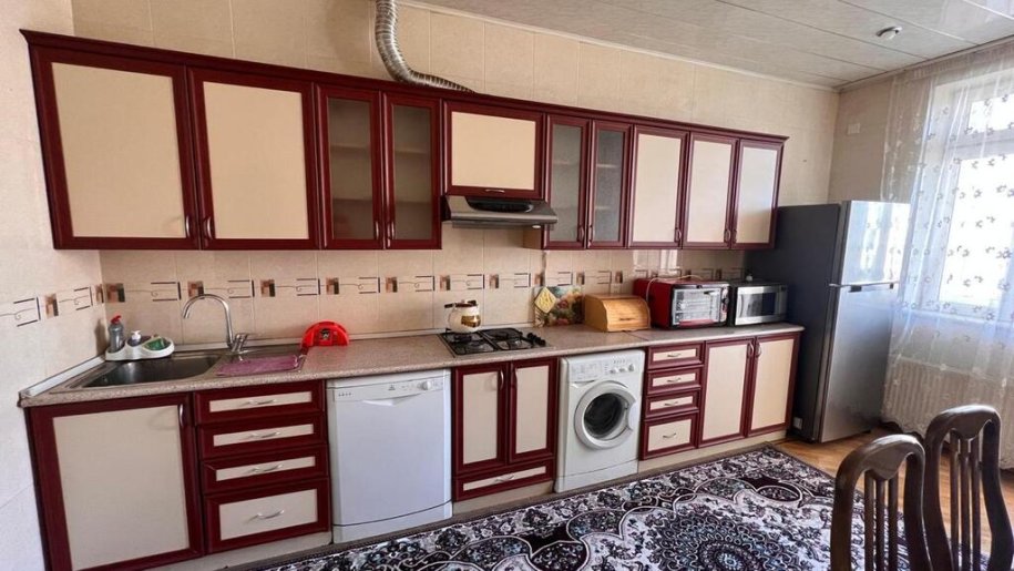 Kirayə verilir 4 otaqlı yeni tikili, 160 m², Gənclik m.-12