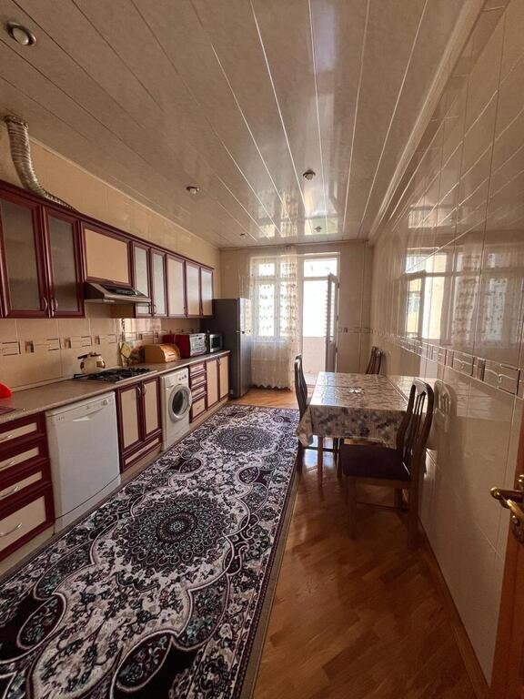Kirayə verilir 4 otaqlı yeni tikili, 160 m², Gənclik m.-14