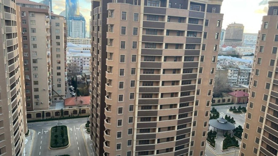 Kirayə verilir 2 otaqlı yeni tikili, 100 m², 28 May m.-2