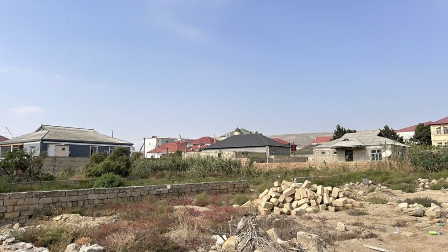 12 sot torpaq satılır, Lökbatan-1