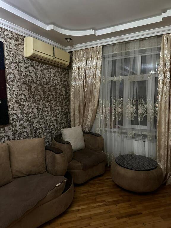 Kirayə verilir 3 otaqlı köhnə tikili, 70 m², Azadlıq Prospekti m.-6