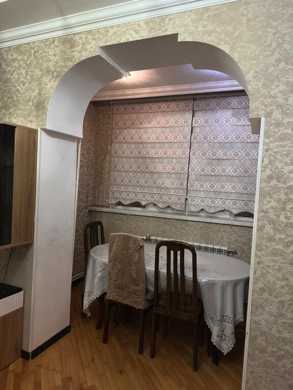 Kirayə verilir 3 otaqlı köhnə tikili, 70 m², Azadlıq Prospekti m.-9